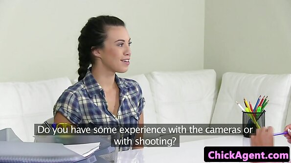 Pretty Colleen gets viņas kails viltīgs iekļuva aktīvā veidā
